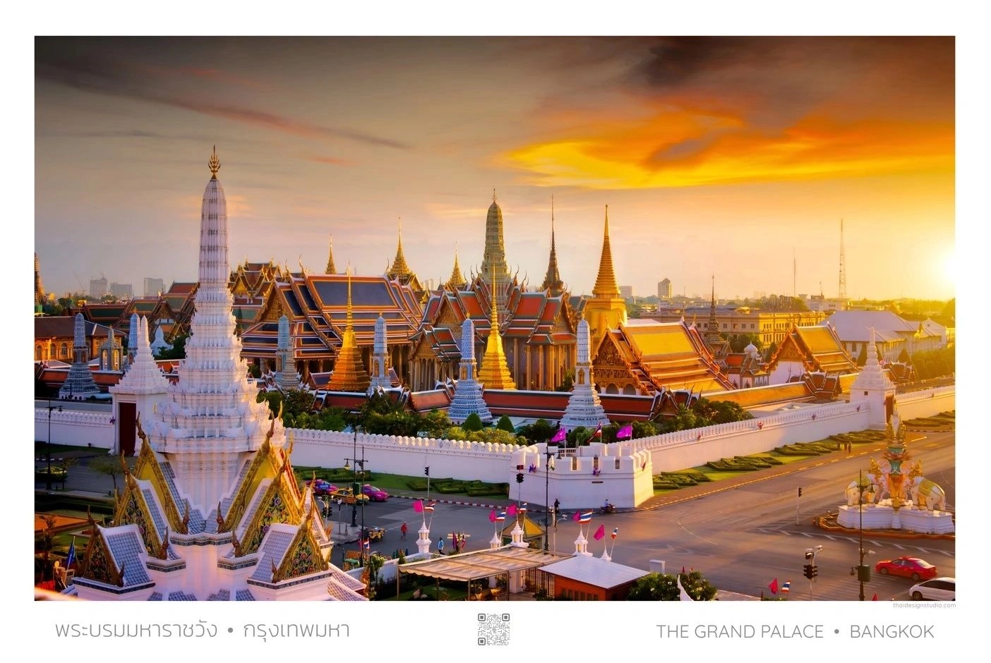 Bangkok's Grand Palace sunset view.